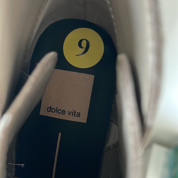 New Dolce Vita Tan Suede Ankle Booties Dolce Vita - Picture 11 of 14